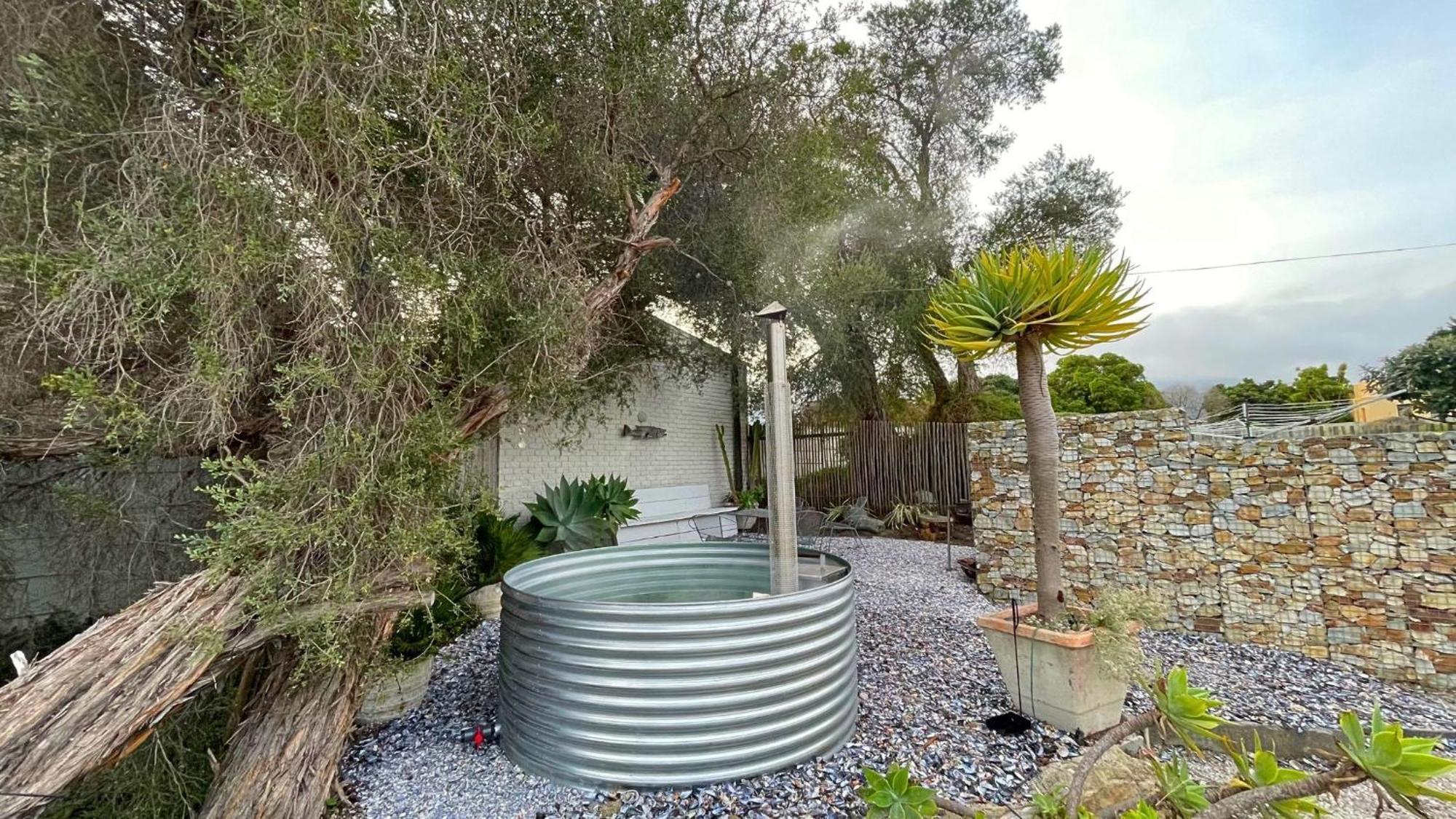 Pashasha Beach House And Hot Tub Hermanus Exterior photo