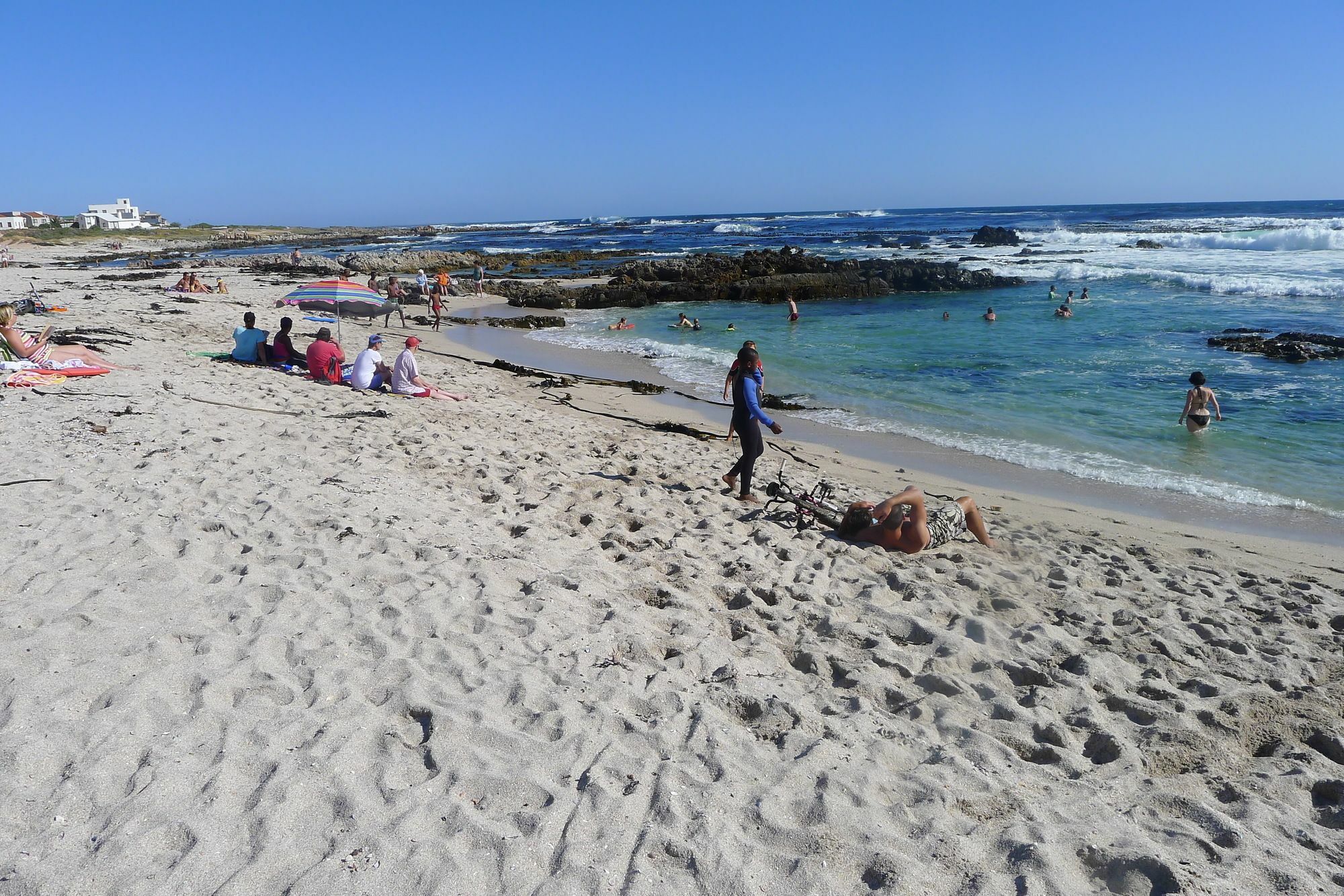 Pashasha Beach House And Hot Tub Hermanus Exterior photo